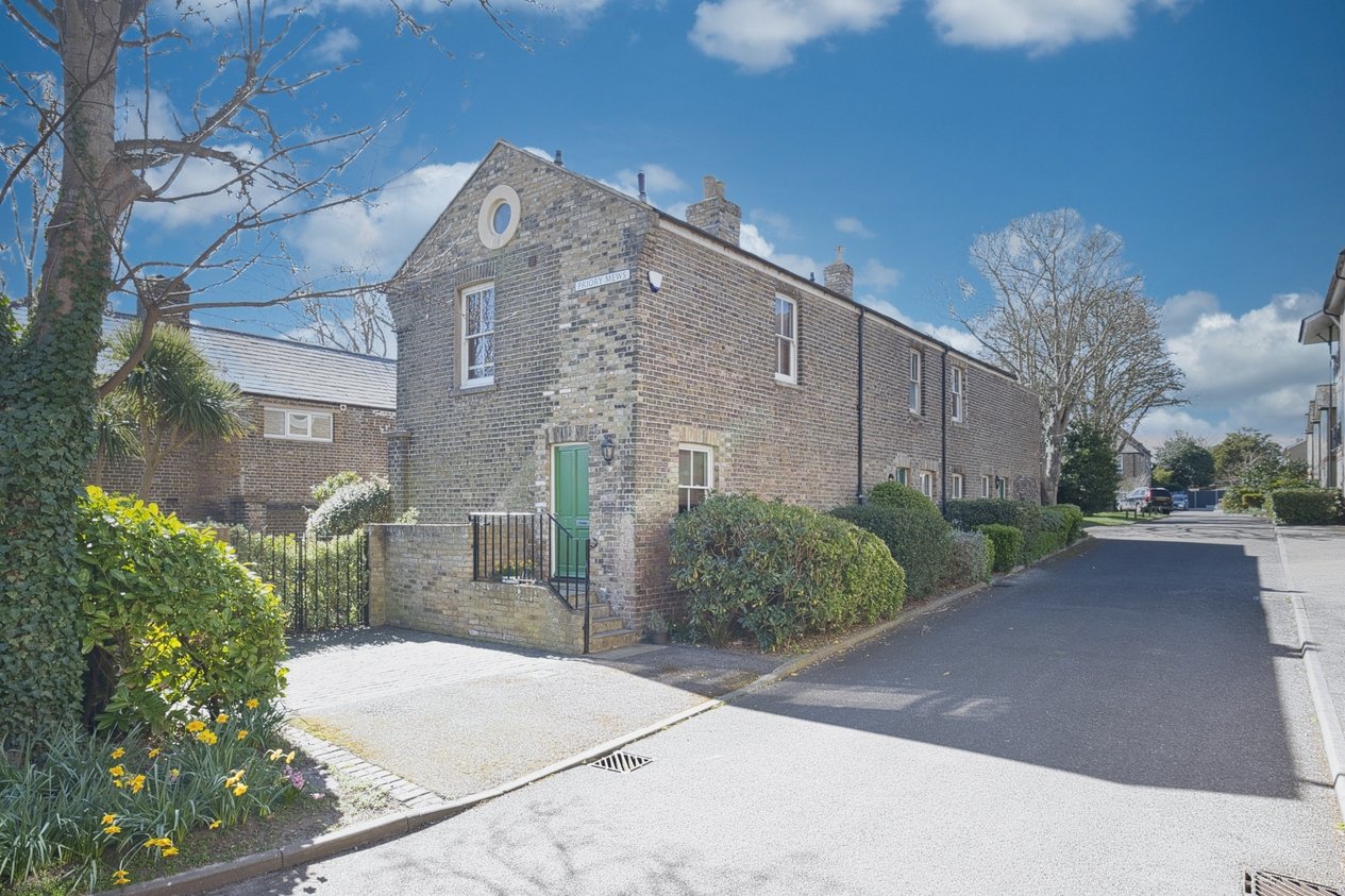 Properties For Sale in Priory Courtyard Ramsgate