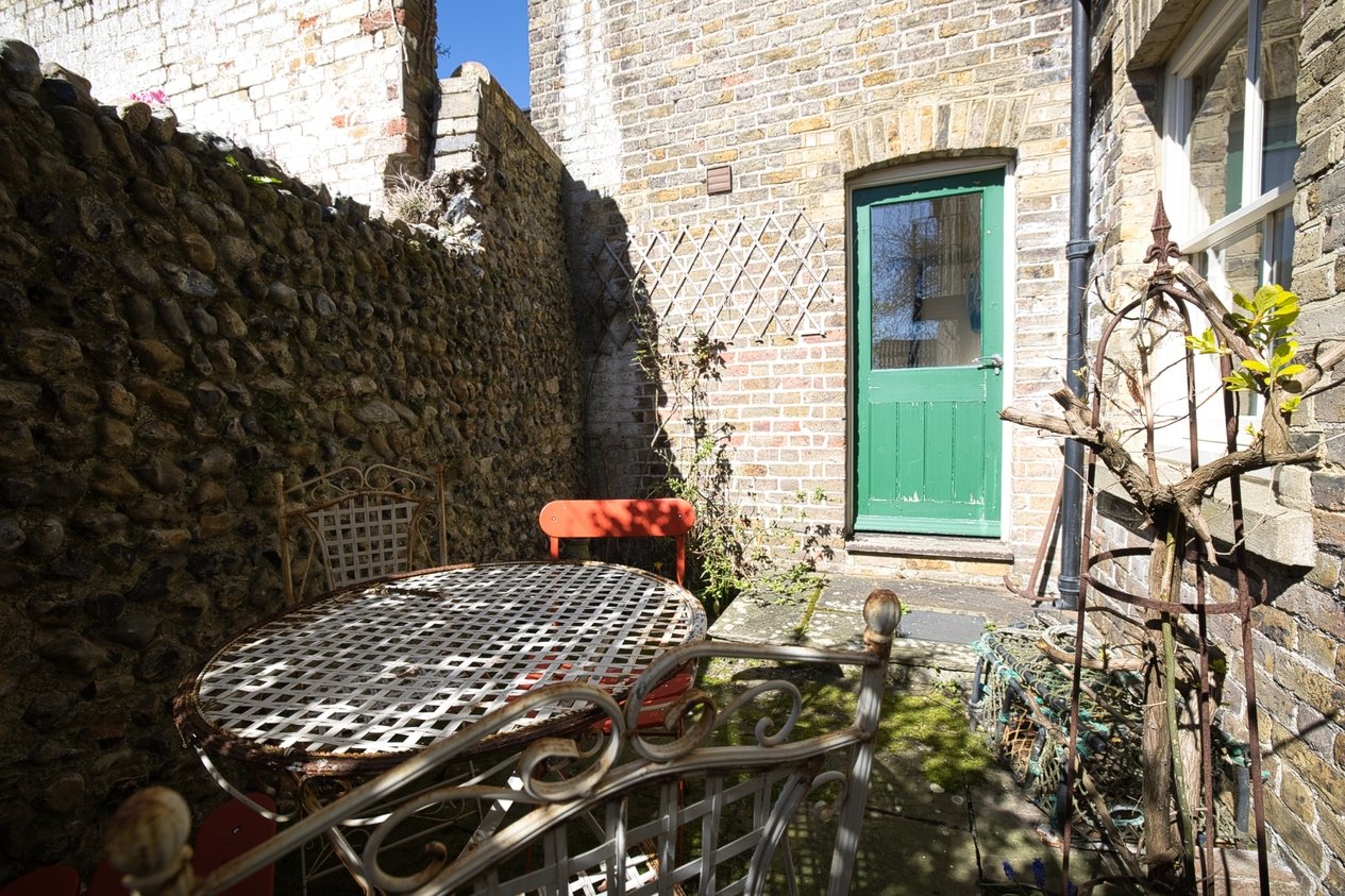 Properties For Sale in Priory Courtyard Ramsgate