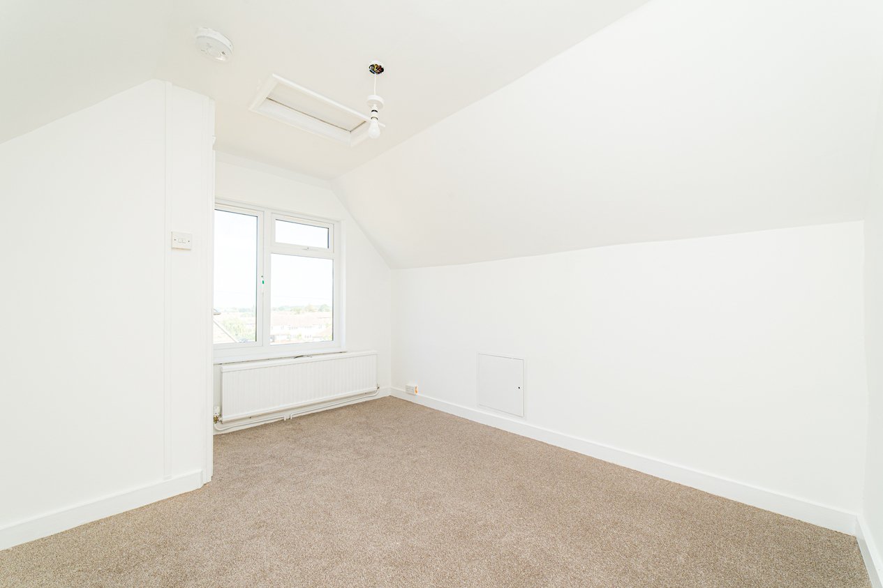 Properties Under Offer in Priory Place Faversham