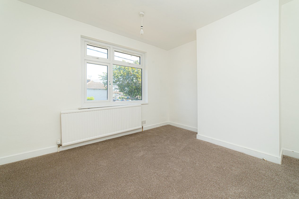 Properties Under Offer in Priory Place Faversham