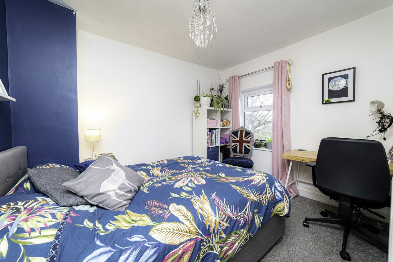 Properties Under Offer in Providence Street Ashford