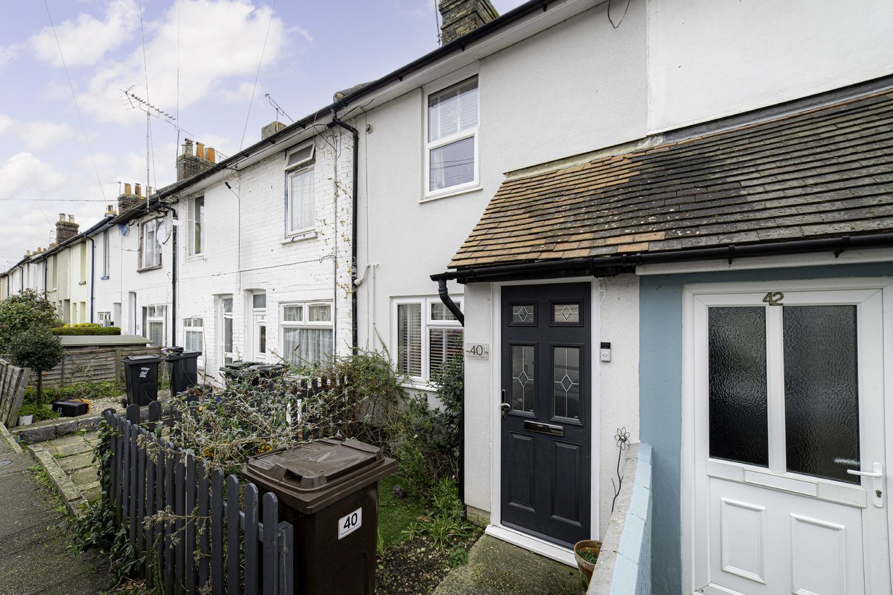 Properties Under Offer in Providence Street Ashford