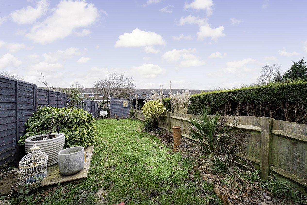 Properties Under Offer in Providence Street Ashford