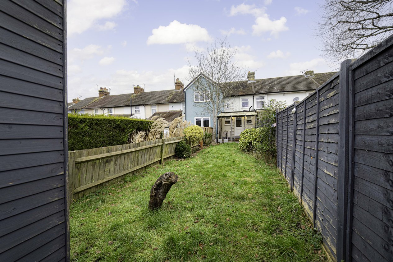 Properties Under Offer in Providence Street Ashford