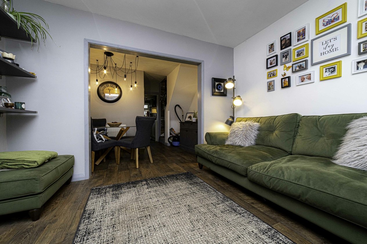 Properties Under Offer in Providence Street Ashford