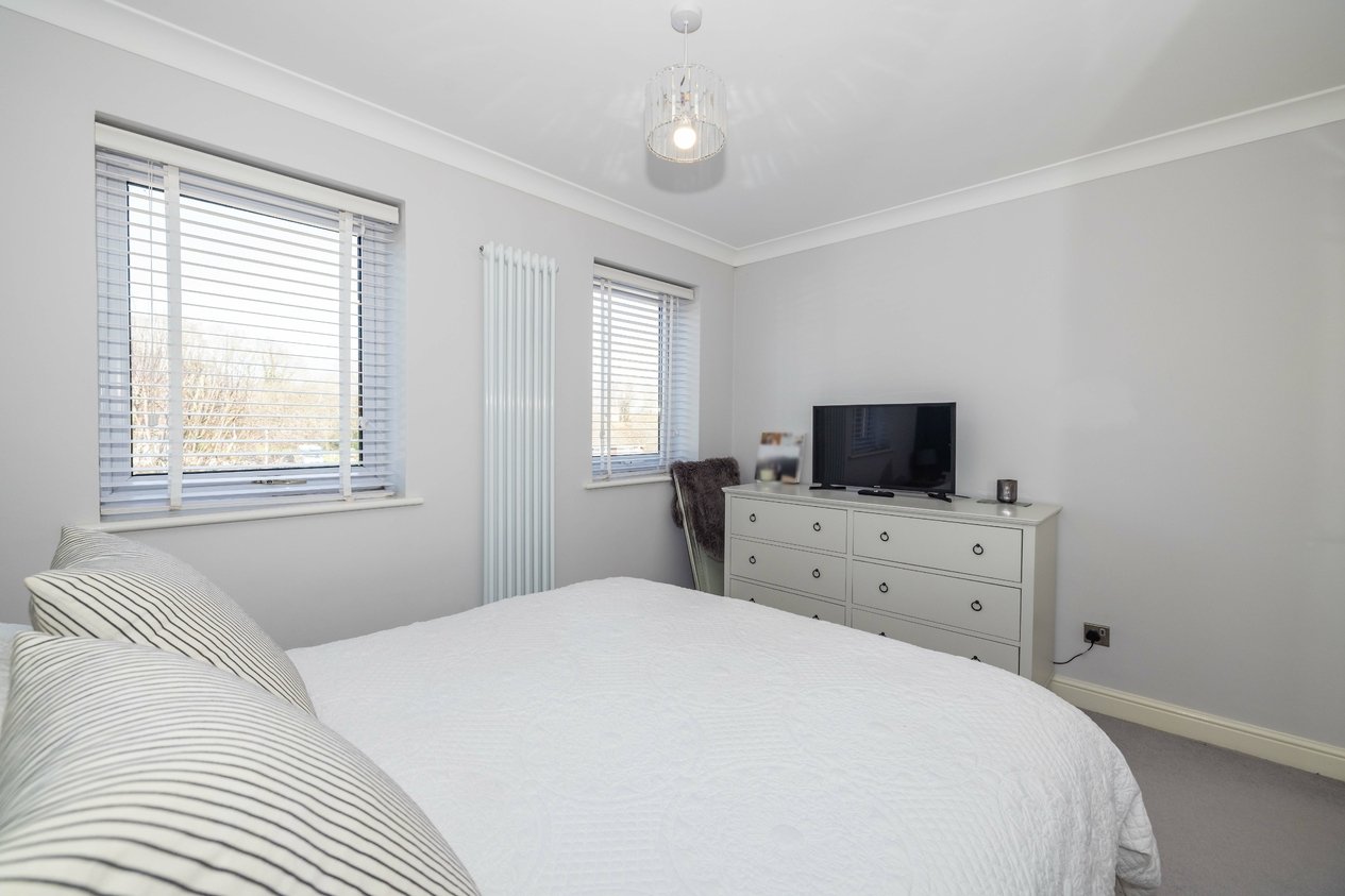 Properties Under Offer in Quantock Drive Ashford