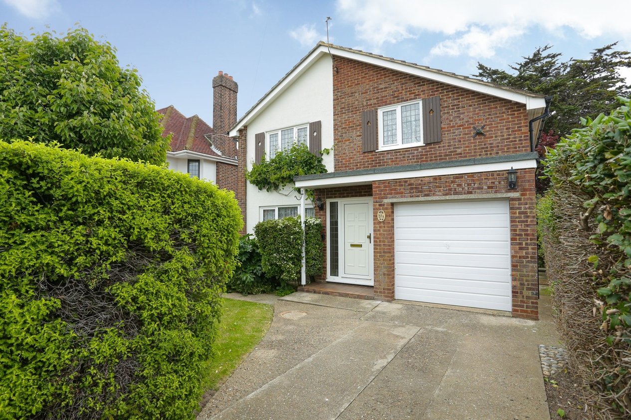 Properties For Sale in Queens Avenue  Birchington