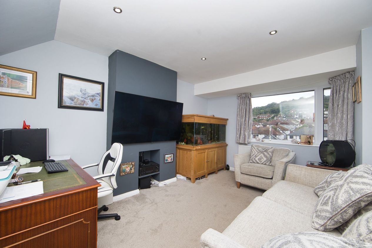 Properties For Sale in Queens Avenue  Dover