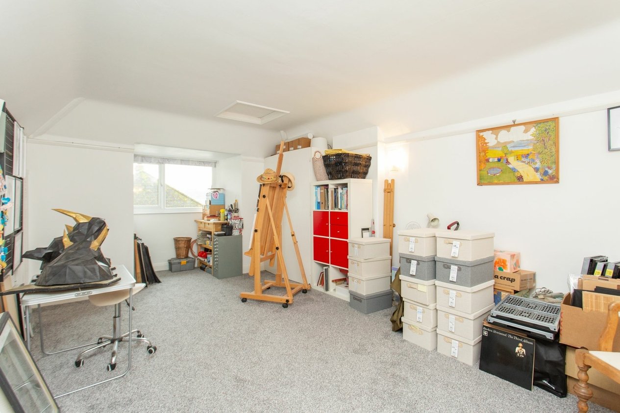 Properties For Sale in Queens Avenue  Dover