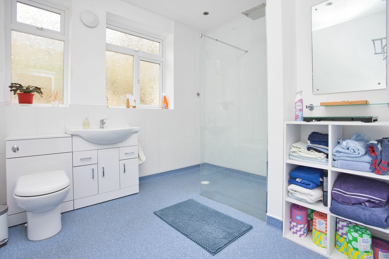 Properties For Sale in Queens Avenue  Dover