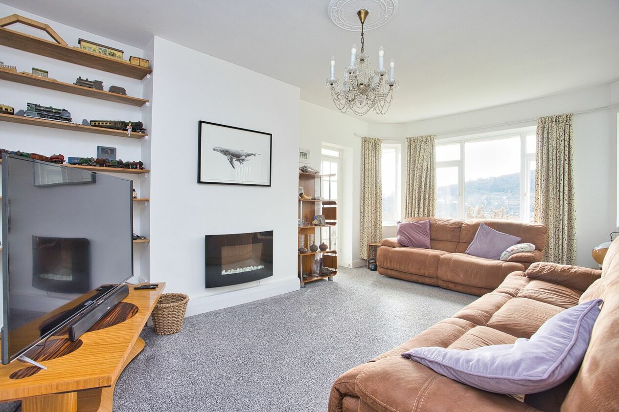 Properties For Sale in Queens Avenue  Dover