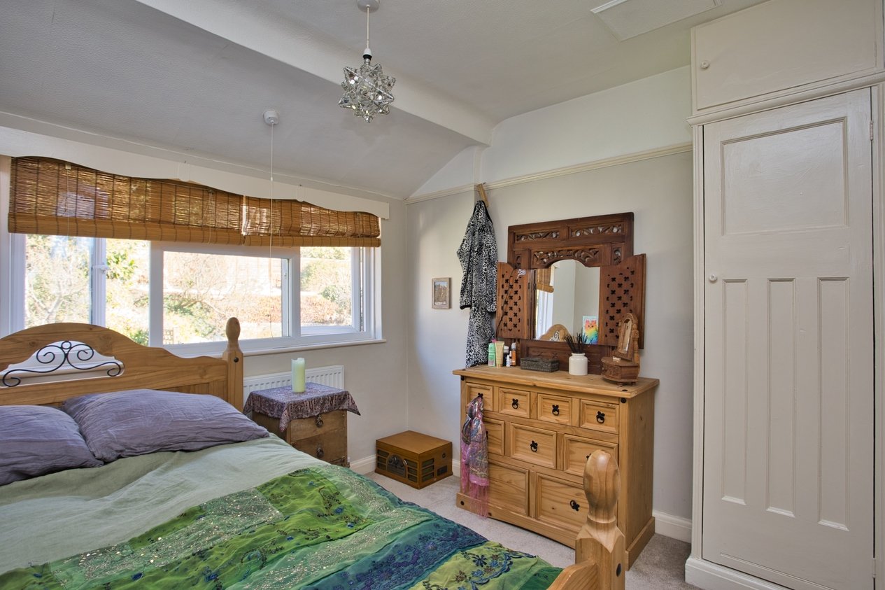 Properties For Sale in Queens Avenue Dover