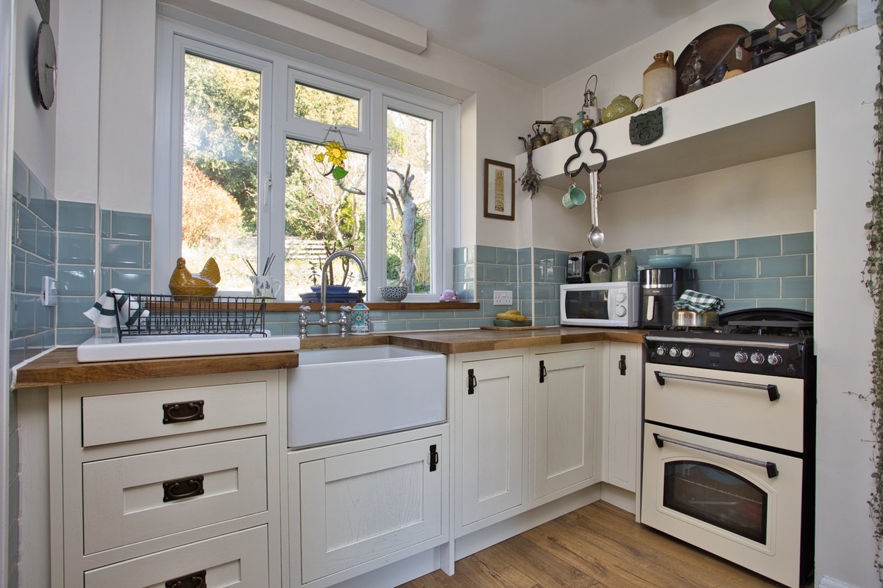 Properties For Sale in Queens Avenue Dover