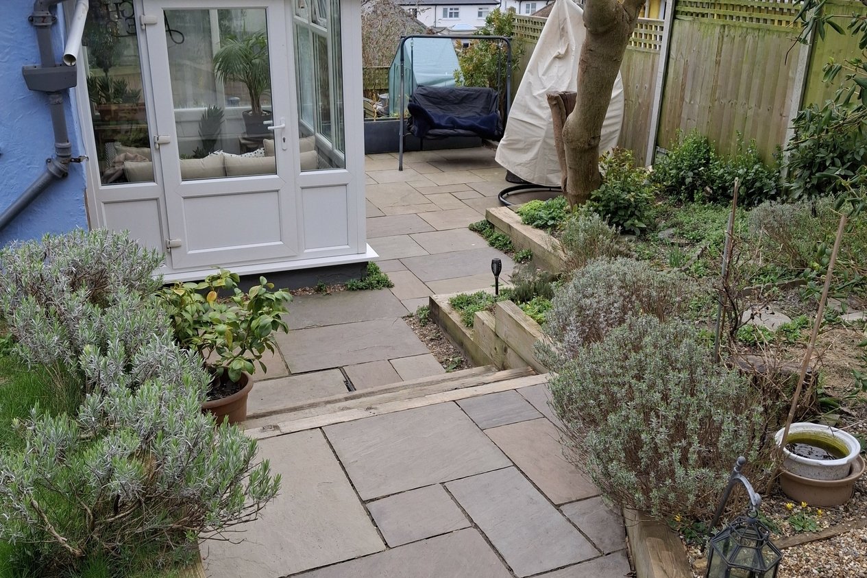 Properties For Sale in Queens Avenue Dover