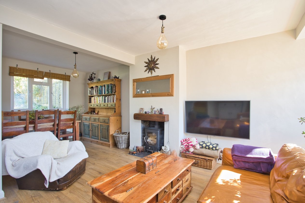 Properties For Sale in Queens Avenue Dover