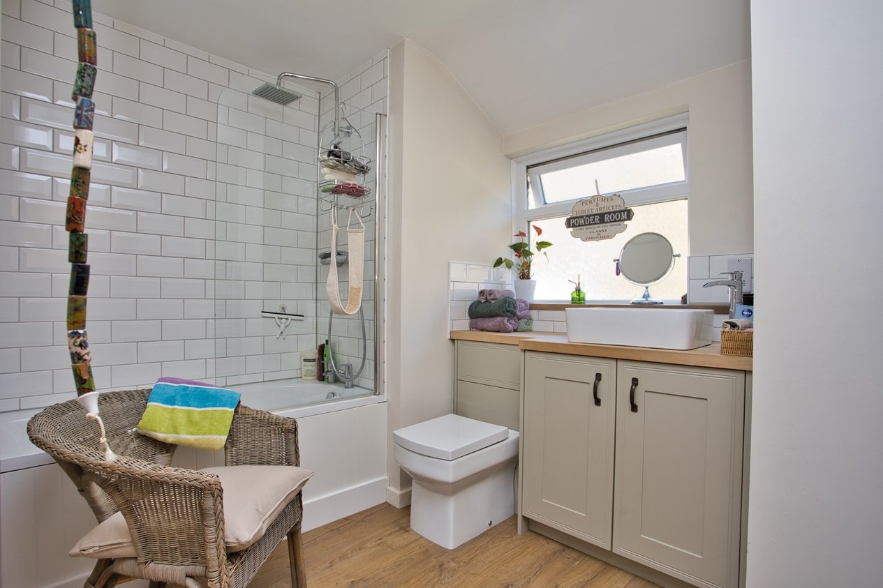 Properties For Sale in Queens Avenue Dover