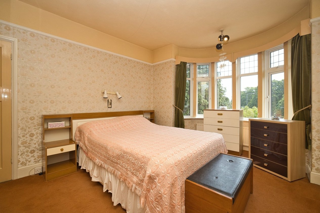 Properties Under Offer in Queens Gate Road Ramsgate