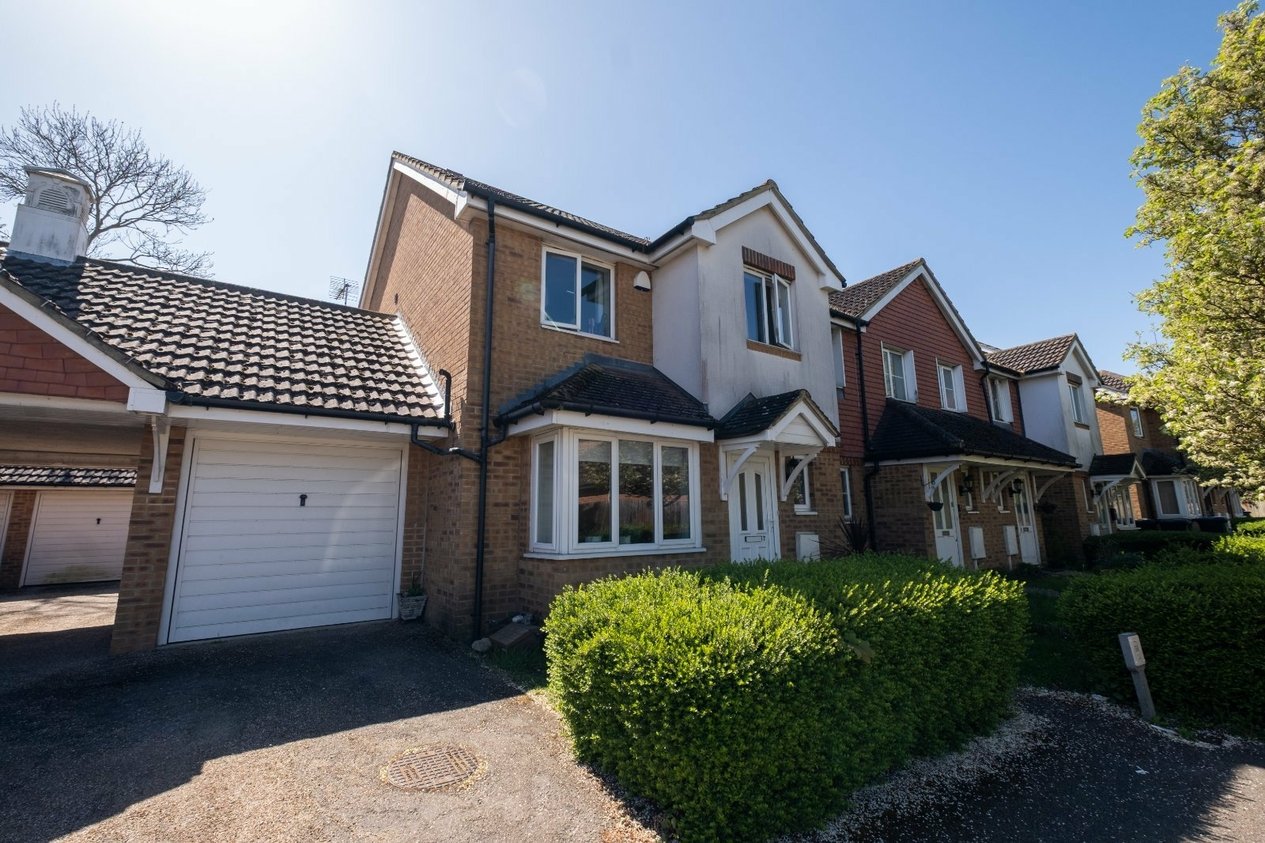 Properties For Sale in Quinneys Place Swalecliffe