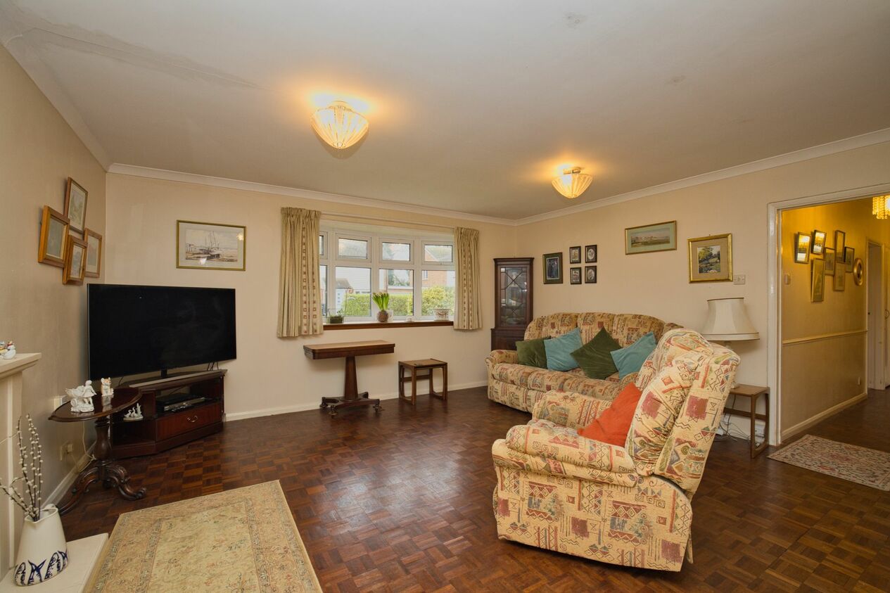 Properties For Sale in Radley Close  Broadstairs