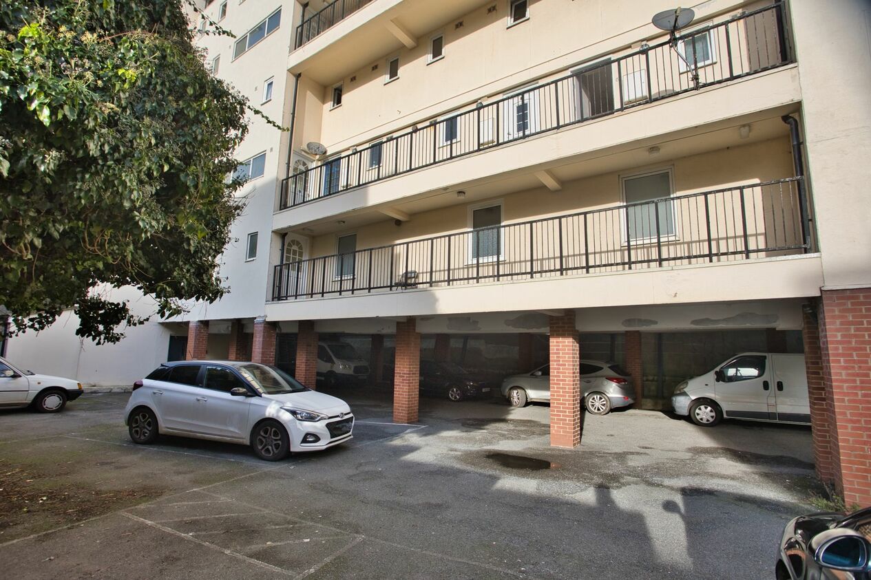 Properties For Sale in Radnor Bridge Road  Eastcliffe Heights Radnor Bridge Road