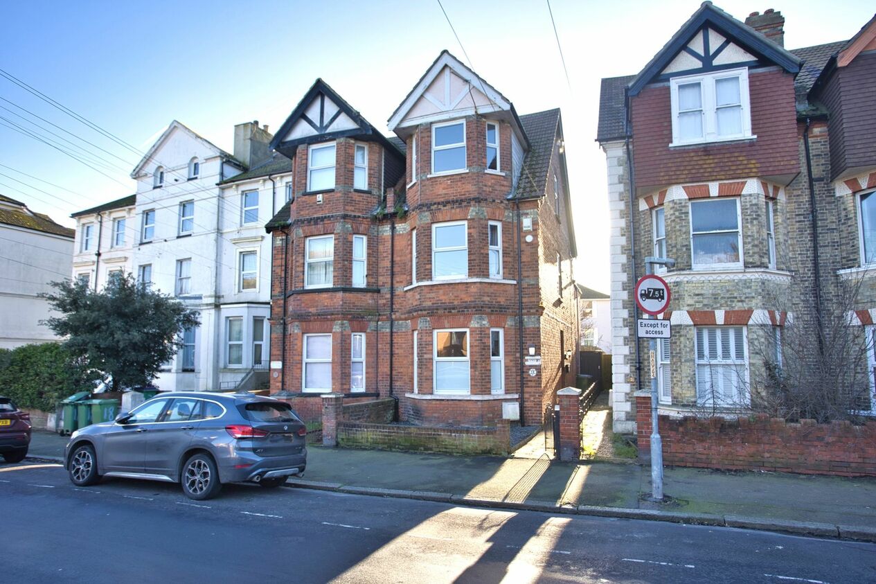 Properties Sold Subject To Contract in Radnor Bridge Road  Folkestone