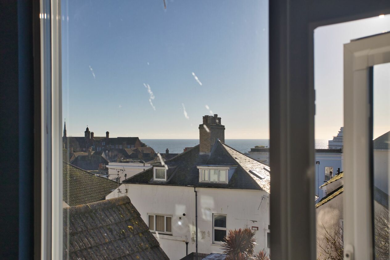 Properties Sold Subject To Contract in Radnor Bridge Road  Folkestone