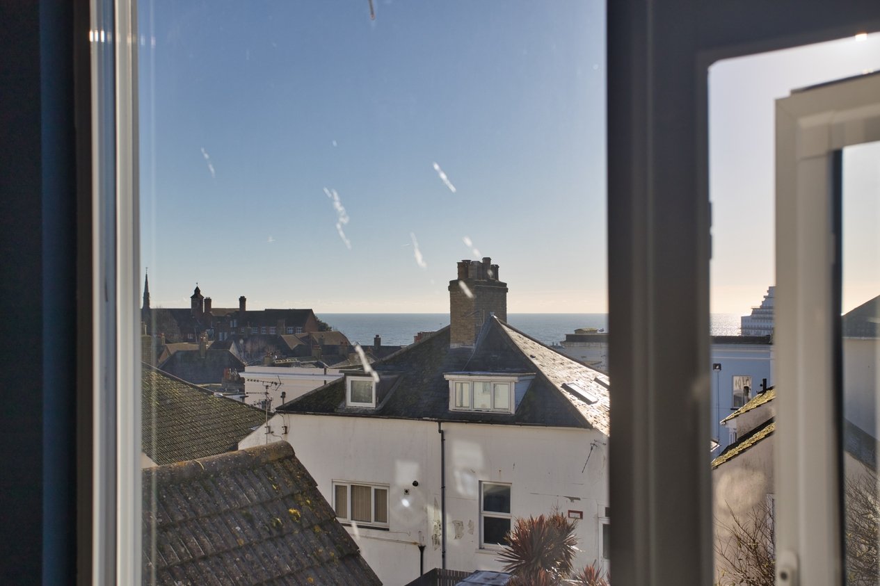 Properties Under Offer in Radnor Bridge Road Folkestone