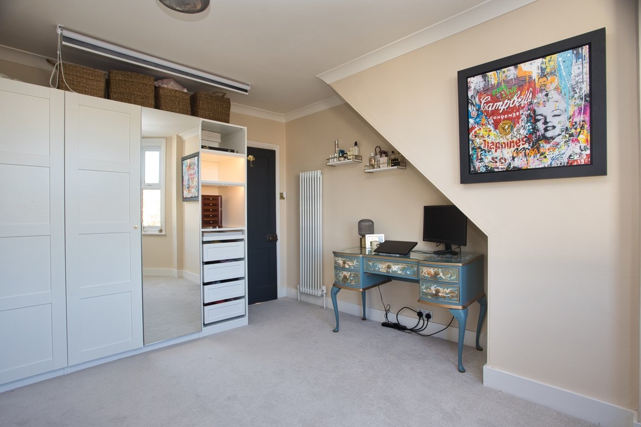 Properties Under Offer in Radnor Bridge Road Folkestone