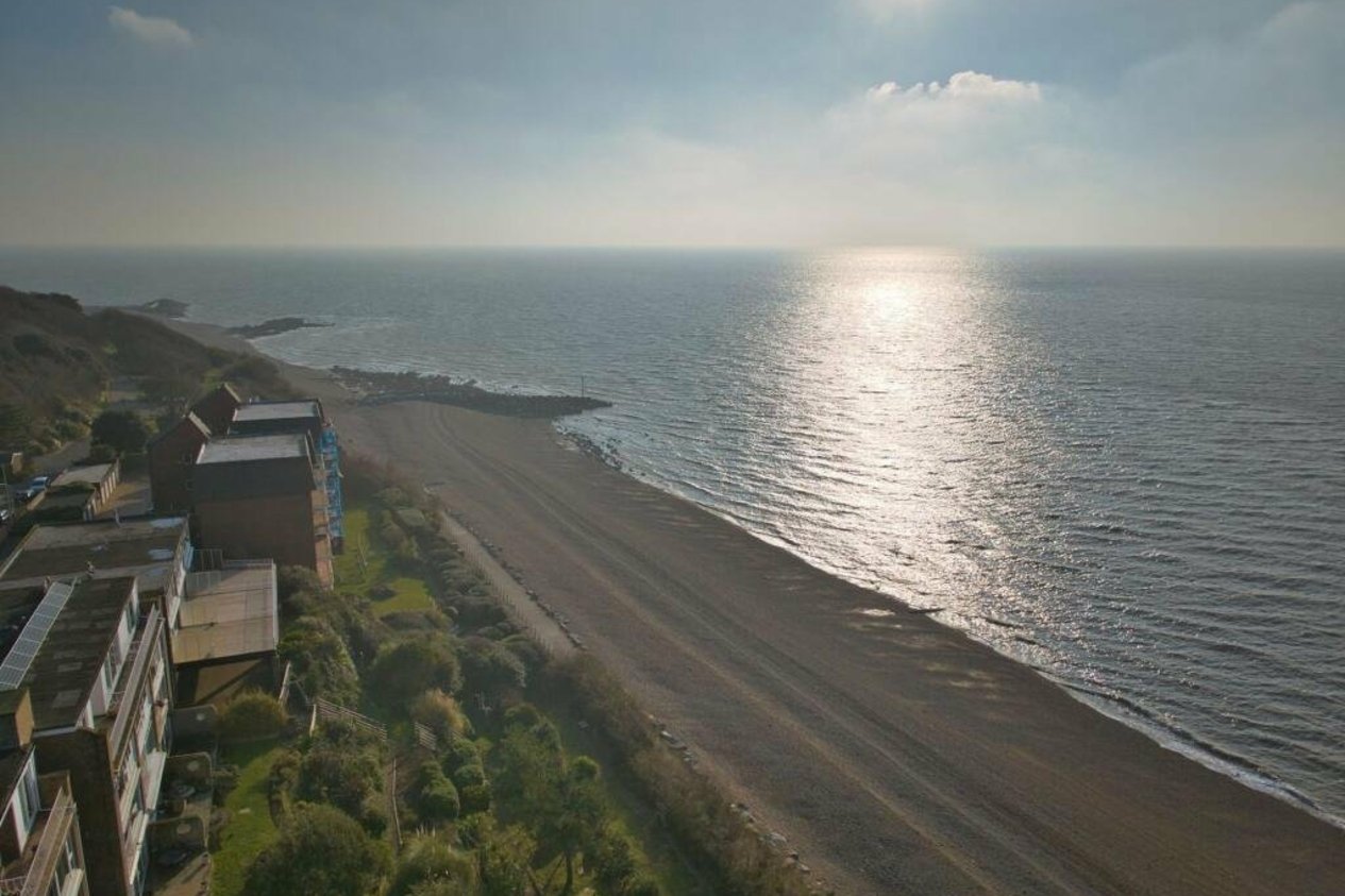 Properties For Sale in Radnor Cliff Folkestone