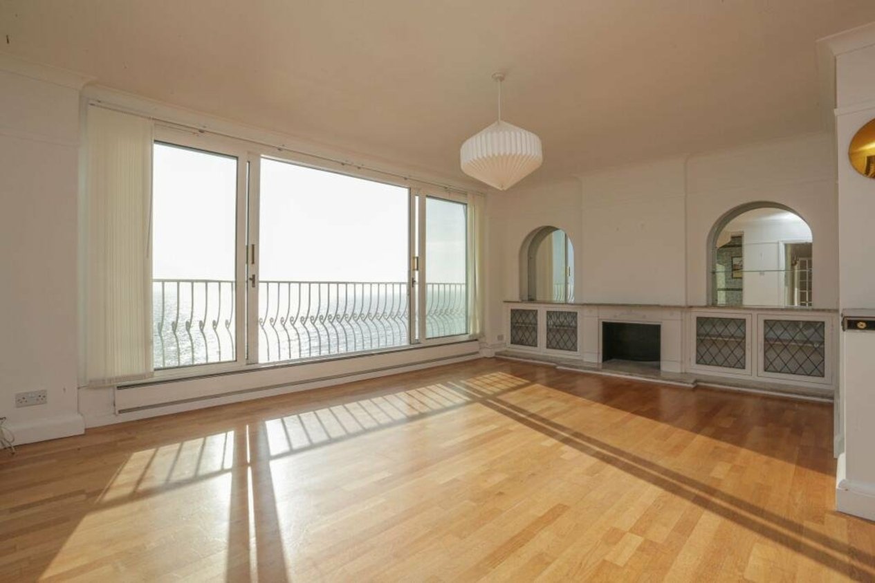 Properties For Sale in Radnor Cliff Folkestone