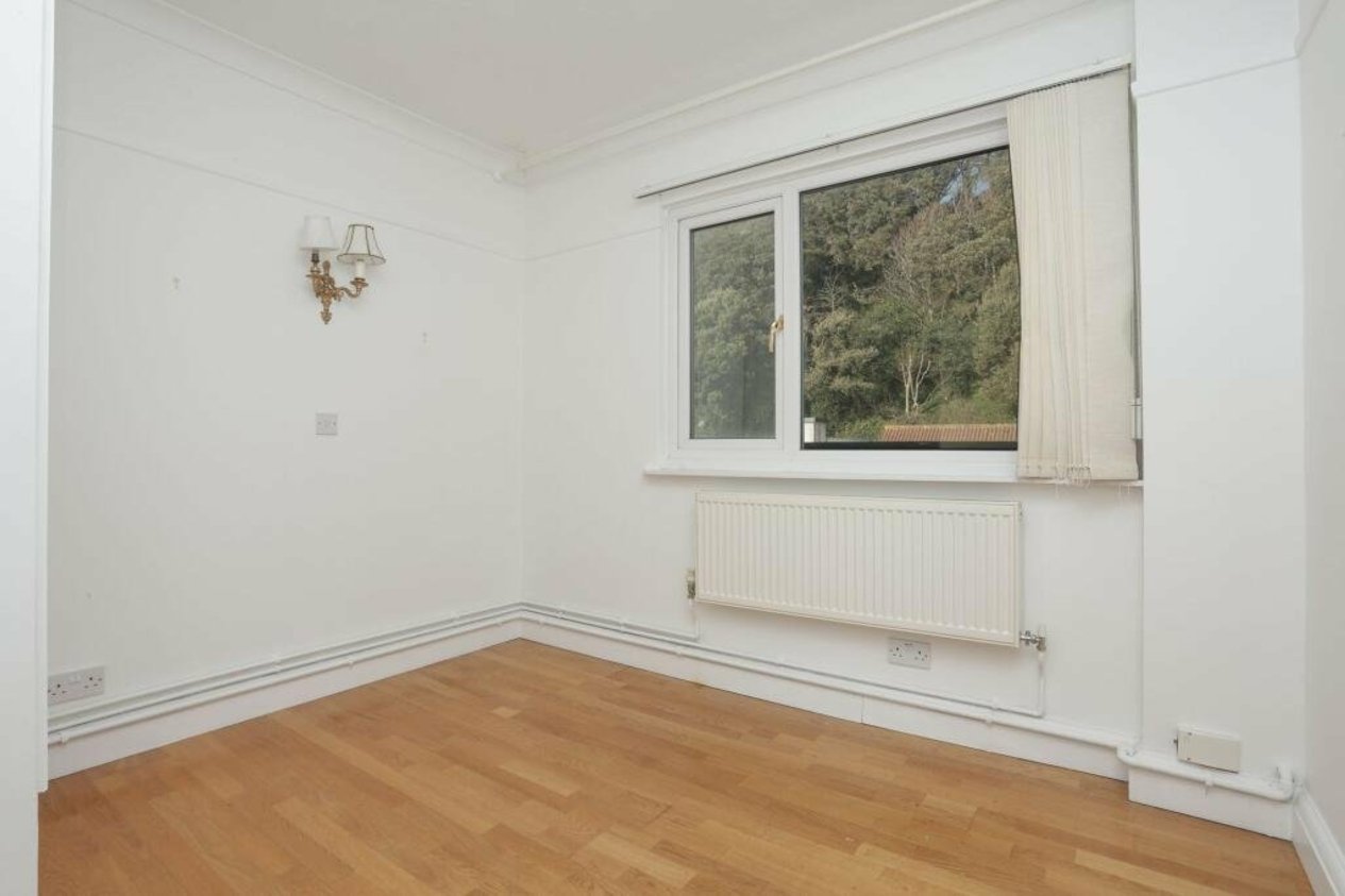Properties For Sale in Radnor Cliff Folkestone