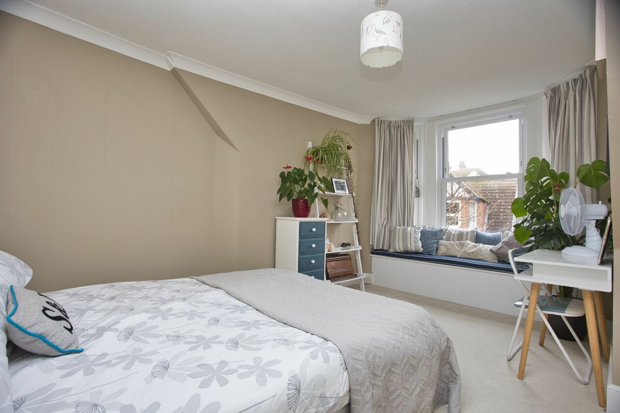 Properties Sold Subject To Contract in Radnor Park Crescent  Folkestone