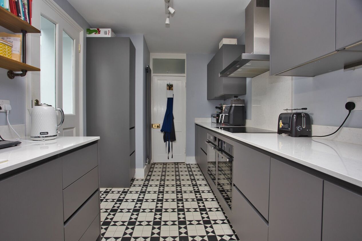 Properties Sold Subject To Contract in Radnor Park Crescent  Folkestone