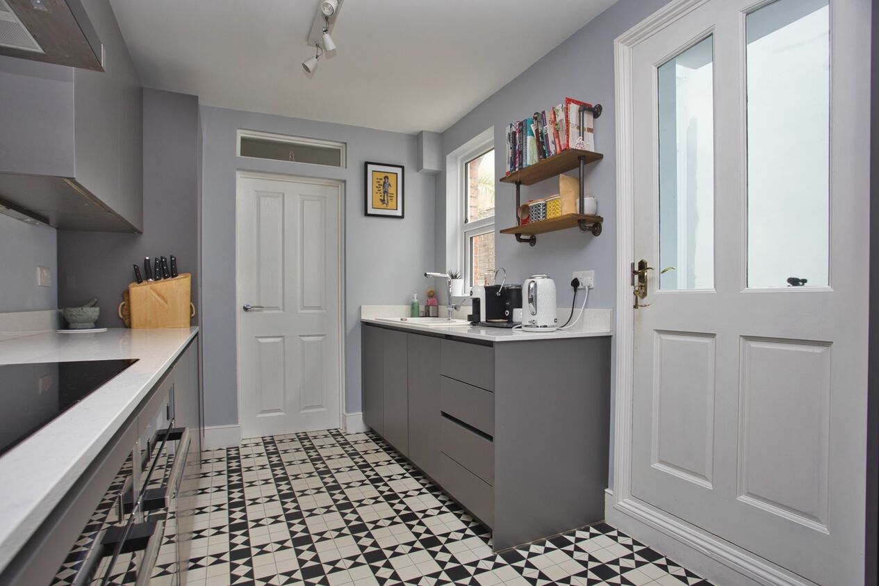 Properties Sold Subject To Contract in Radnor Park Crescent  Folkestone
