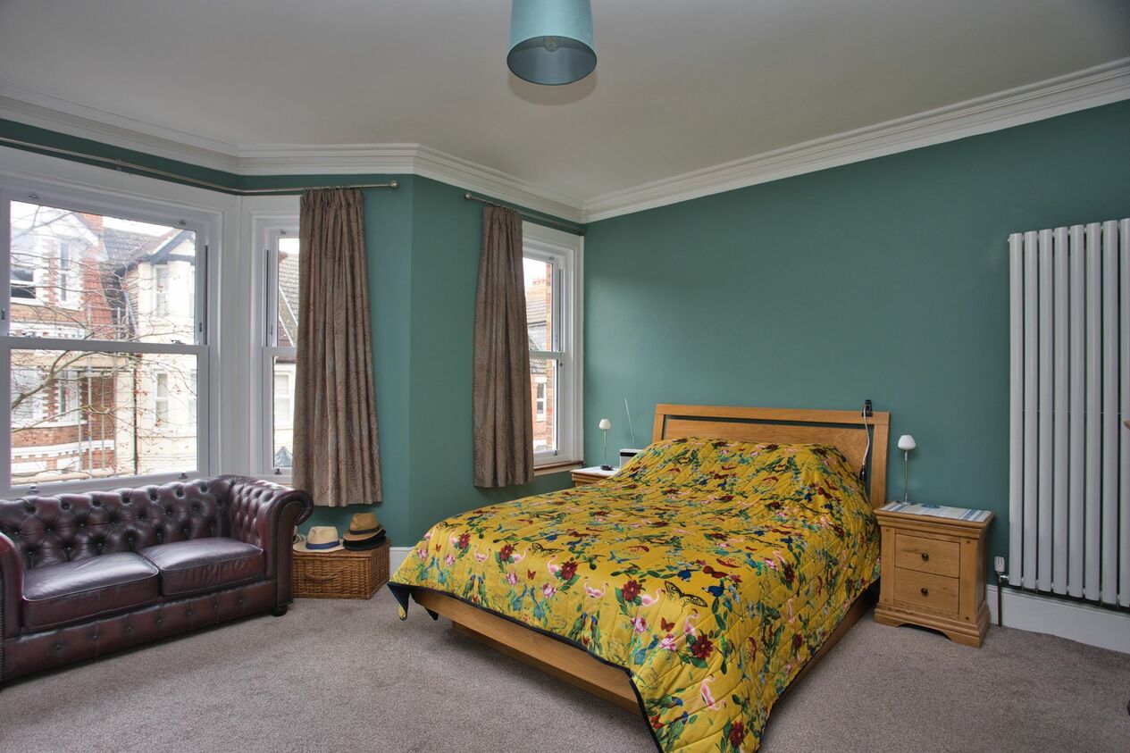 Properties Sold Subject To Contract in Radnor Park Crescent  Folkestone