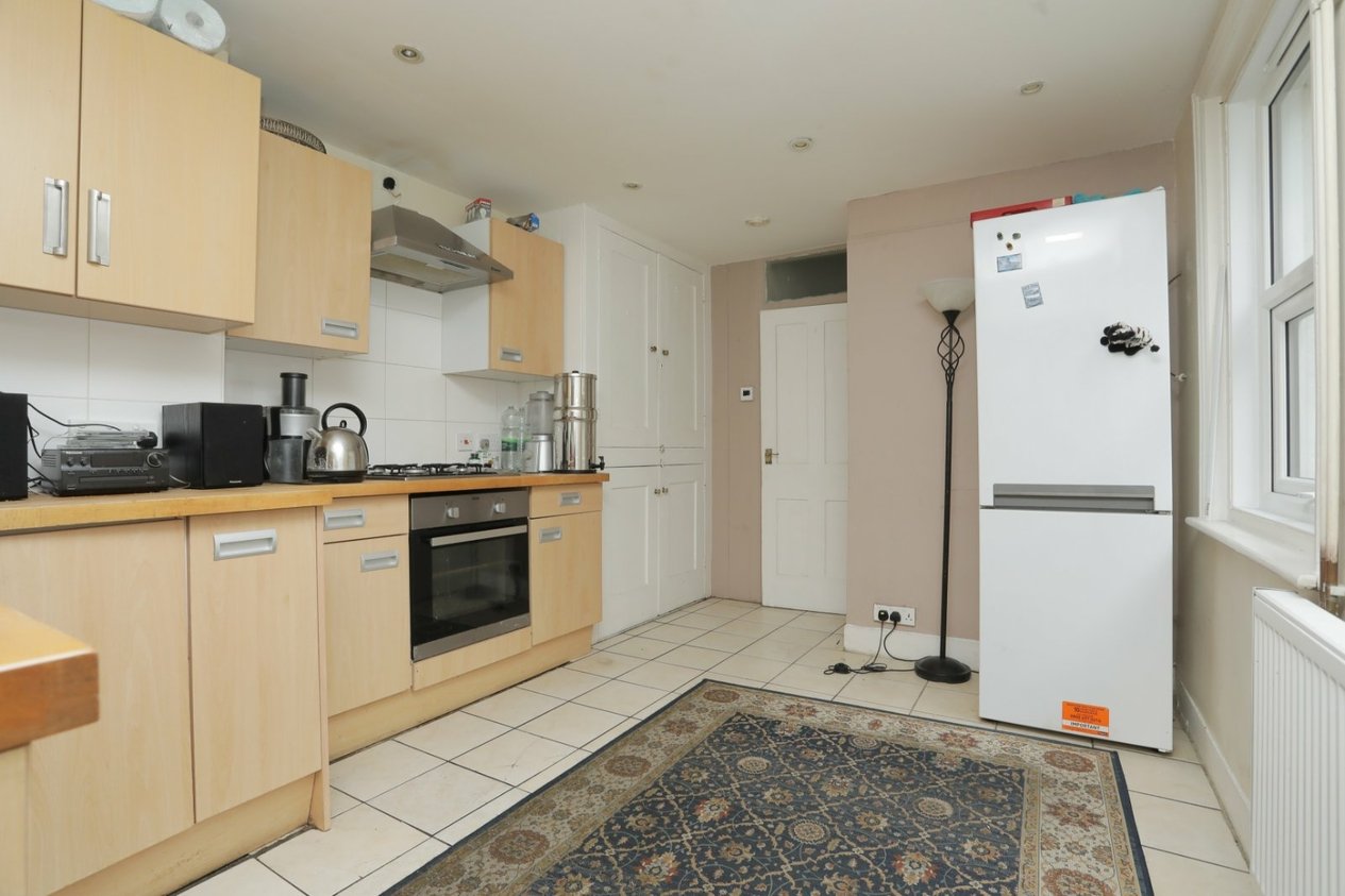 Properties For Sale in Radnor Park Crescent Folkestone