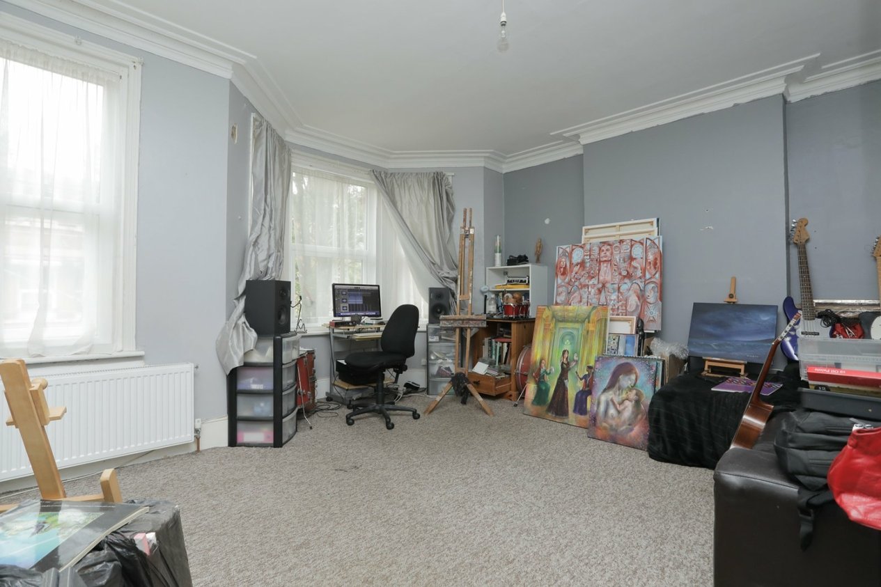 Properties For Sale in Radnor Park Crescent Folkestone