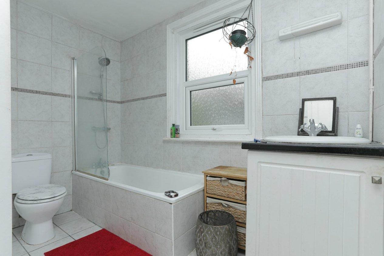 Properties For Sale in Radnor Park Crescent Folkestone