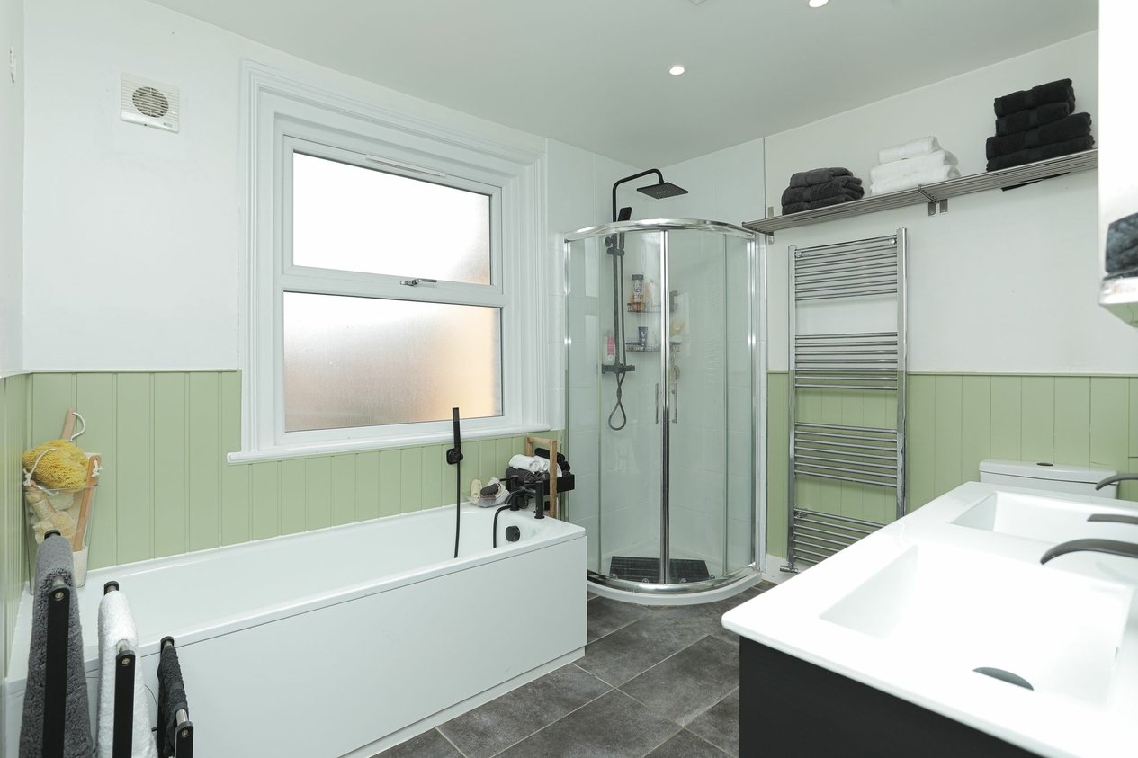 Properties For Sale in Radnor Park Road  Folkestone