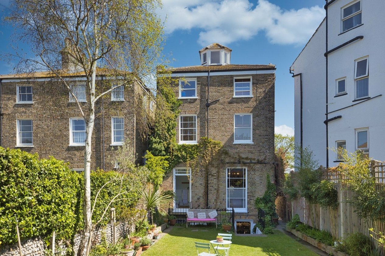 Properties For Sale in Ramsgate Road Broadstairs