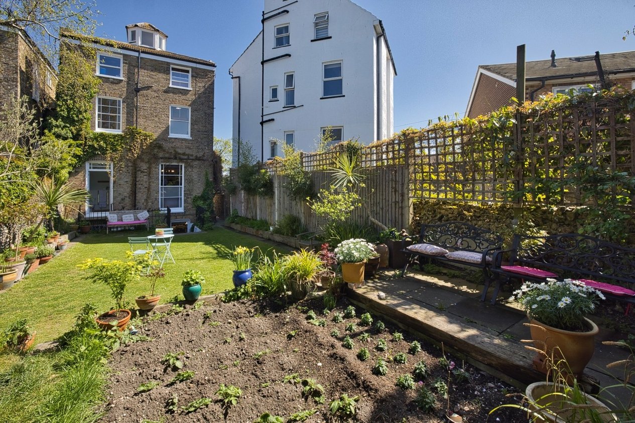 Properties For Sale in Ramsgate Road Broadstairs