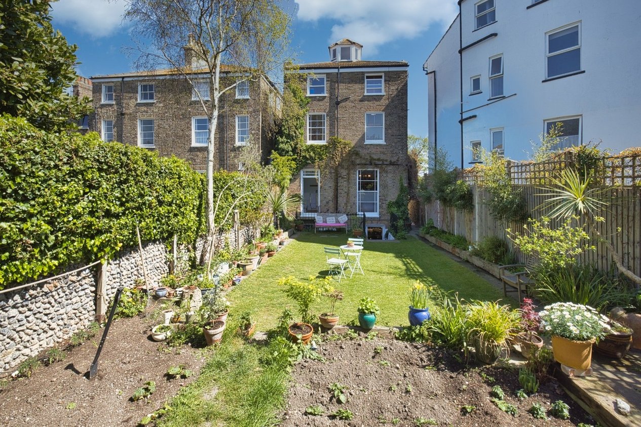 Properties For Sale in Ramsgate Road Broadstairs