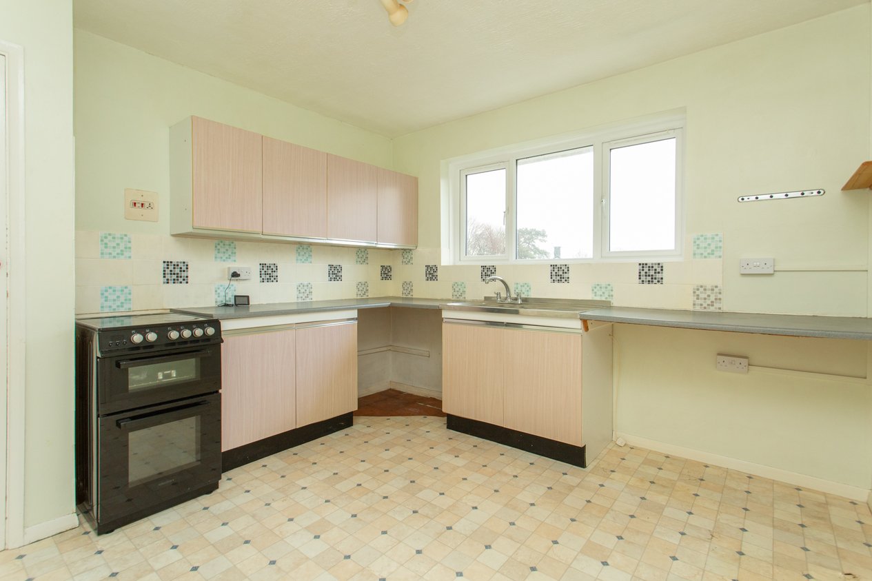 Properties Under Offer in Raymond Avenue Canterbury