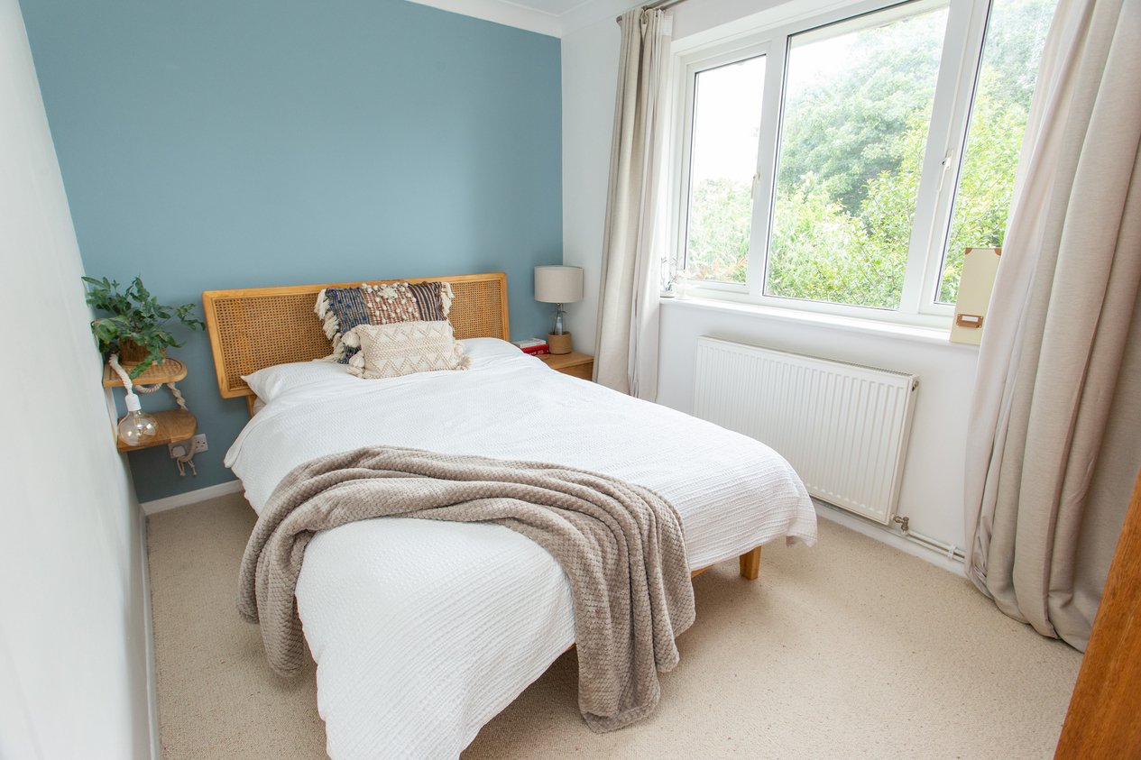 Properties Under Offer in Raymond Avenue Canterbury