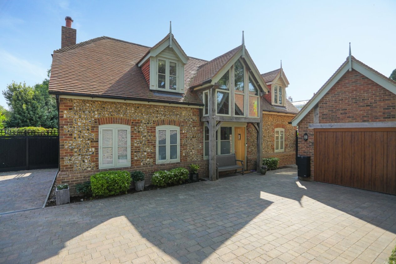 Properties For Sale in Reading Street Broadstairs