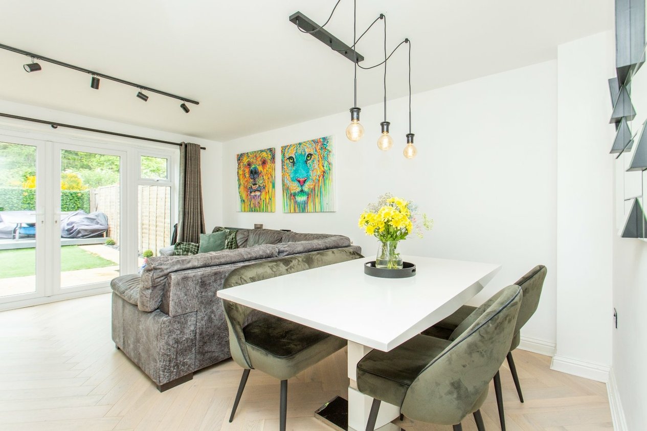Properties For Sale in Realmwood Close Canterbury