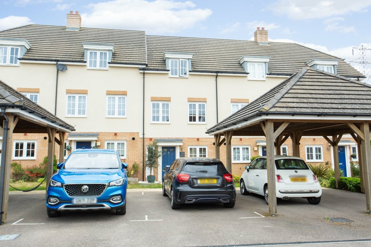 Properties For Sale in Realmwood Close Canterbury