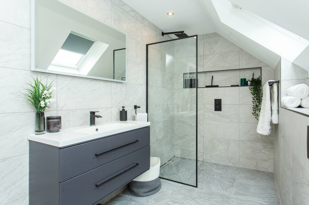 Properties For Sale in Realmwood Close Canterbury