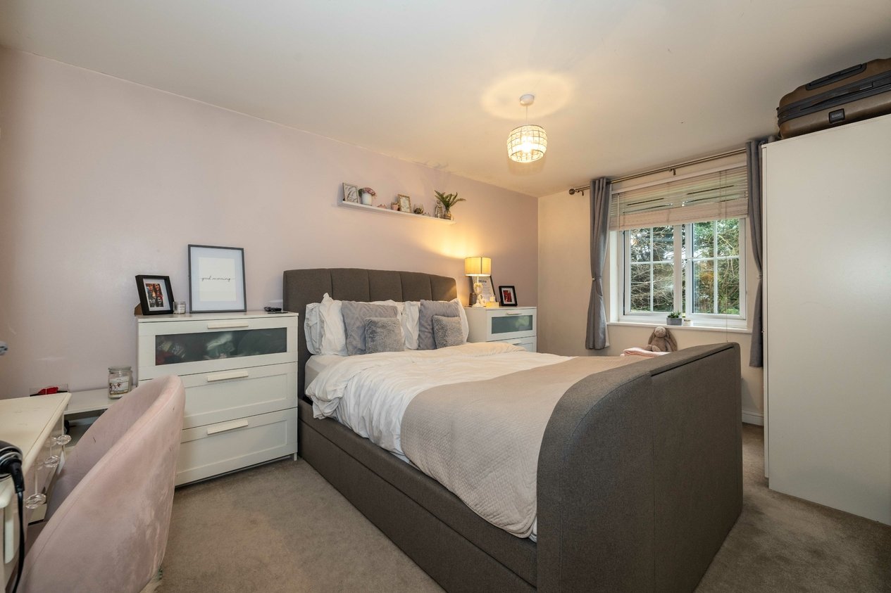 Properties For Sale in Realmwood Close Canterbury