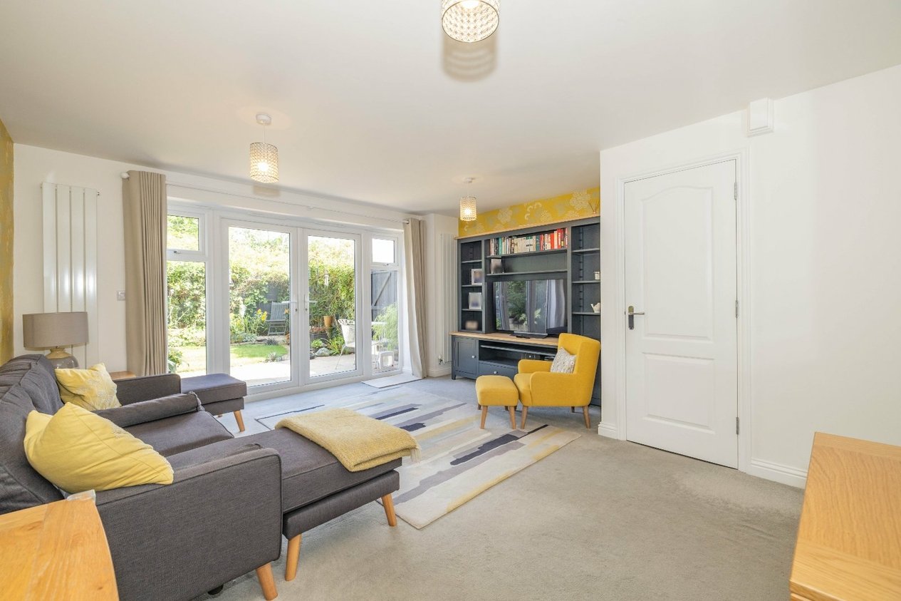 Properties For Sale in Realmwood Close Canterbury
